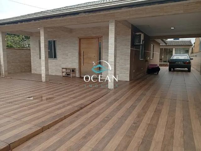 Casa / Sobrado para Venda em Pontal do Paraná/PR Shangri lá 3 Quartos