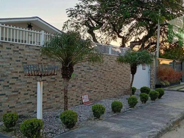 Casa / Sobrado para Venda em Pontal do Paraná/PR Praia de Leste 6 Quartos