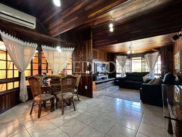 Casa / Sobrado para Venda em Porto União/SC Centro 3 Quartos