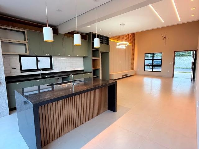 Casa / Sobrado para Venda em Porto Velho/RO Nossa Senhora das Graças 3 Quartos