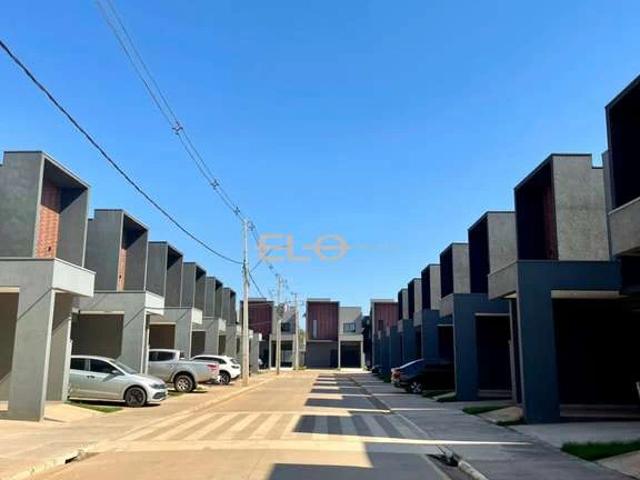 Casa / Sobrado para Venda em Porto Velho/RO Lagoa 3 Quartos