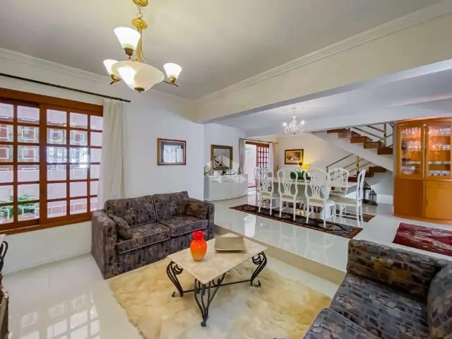 Casa / Sobrado para Venda em Porto Alegre/RS Teresópolis 4 Quartos