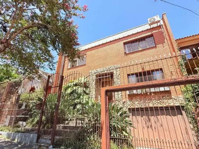 Casa / Sobrado para Venda em Porto Alegre/RS Teresópolis 4 Quartos