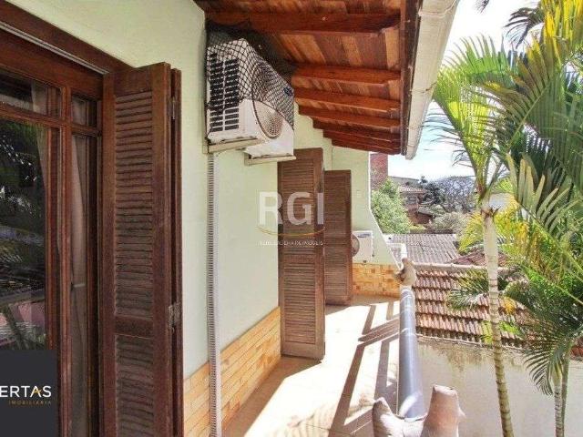 Casa / Sobrado para Venda em Porto Alegre/RS Teresópolis 5 Quartos