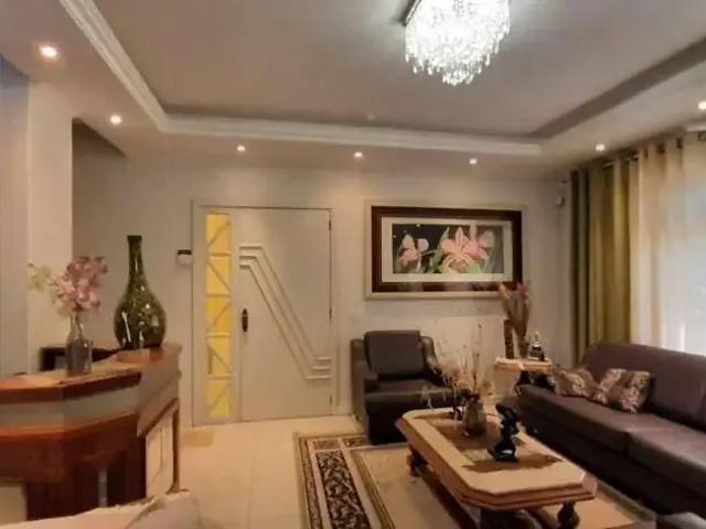 Casa / Sobrado para Venda em Porto Alegre/RS Teresópolis 6 Quartos