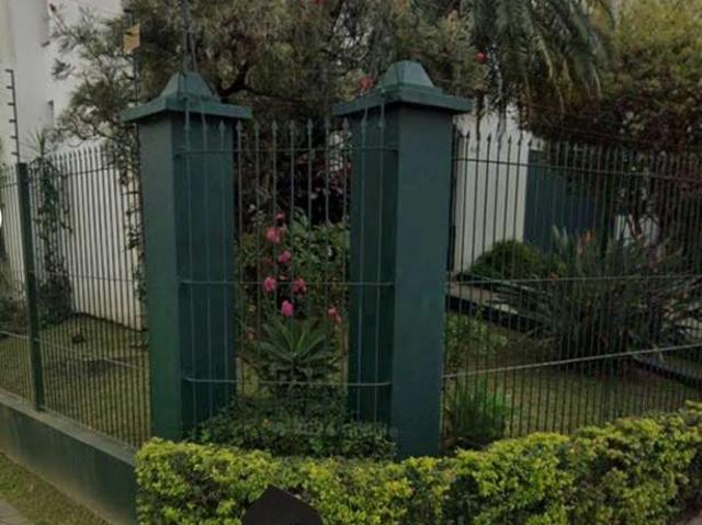 Casa / Sobrado para Venda em Porto Alegre/RS Três Figueiras 4 Quartos