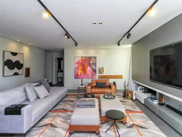 Casa / Sobrado para Venda em Porto Alegre/RS Três Figueiras 3 Quartos