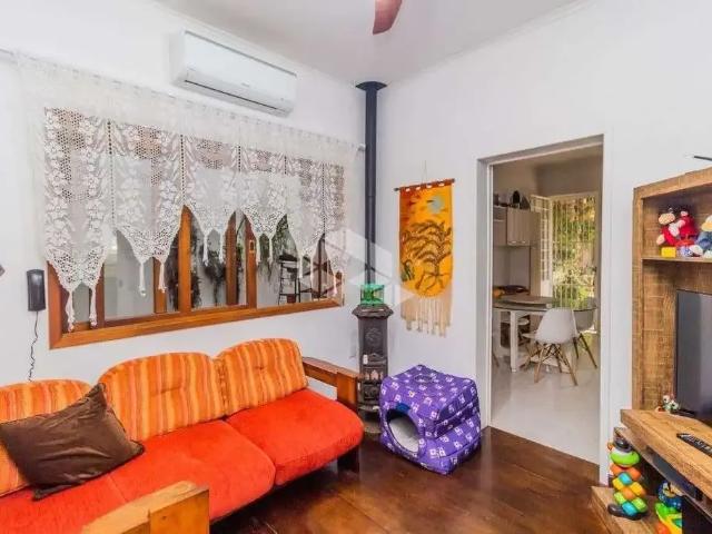 Casa / Sobrado para Venda em Porto Alegre/RS Três Figueiras 3 Quartos