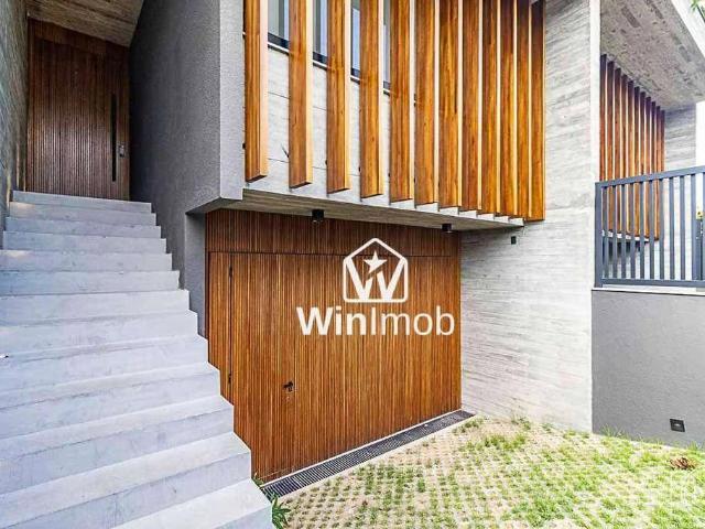 Casa / Sobrado para Venda em Porto Alegre/RS Três Figueiras 3 Quartos