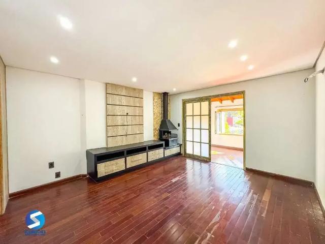 Casa / Sobrado para Venda em Porto Alegre/RS Três Figueiras 3 Quartos