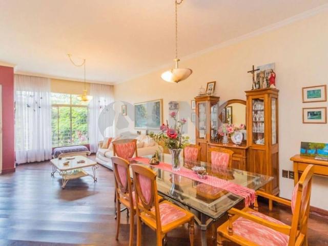 Casa / Sobrado para Venda em Porto Alegre/RS Três Figueiras 3 Quartos