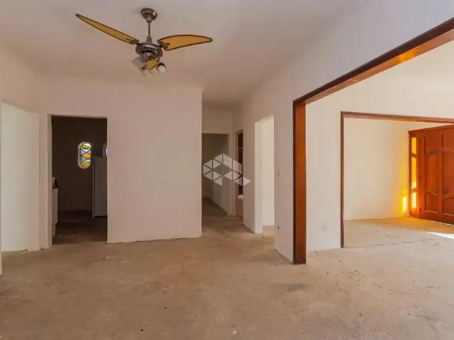 Casa / Sobrado para Venda em Porto Alegre/RS Três Figueiras 3 Quartos