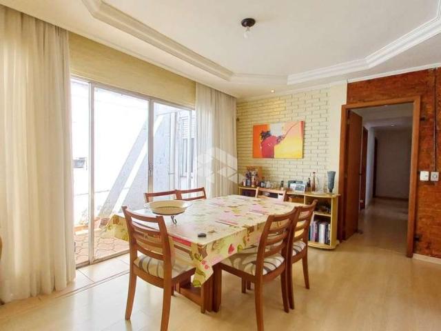 Casa / Sobrado para Venda em Porto Alegre/RS Tristeza 4 Quartos