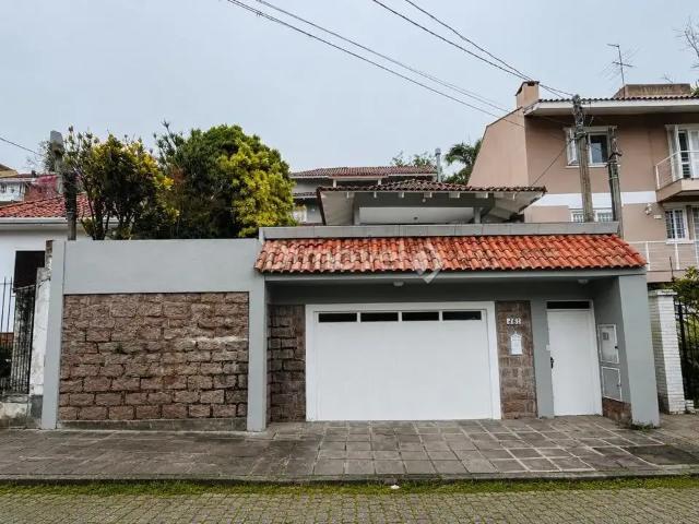 Casa / Sobrado para Venda em Porto Alegre/RS Tristeza 4 Quartos