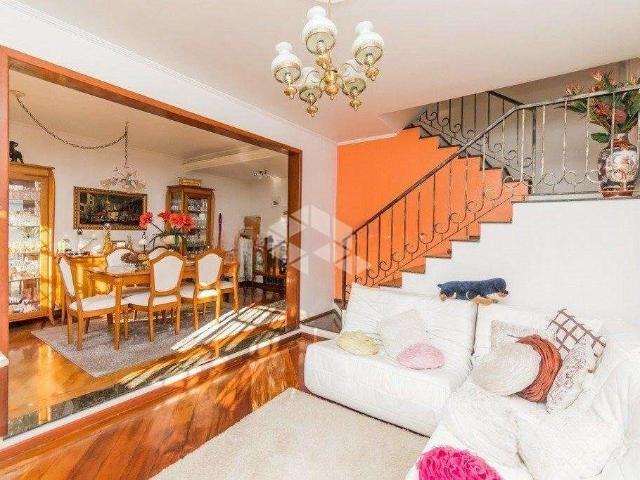 Casa / Sobrado para Venda em Porto Alegre/RS Tristeza 4 Quartos