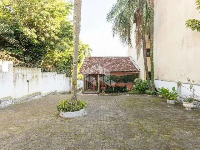 Casa / Sobrado para Venda em Porto Alegre/RS Tristeza 4 Quartos