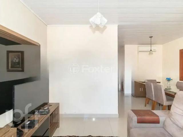 Casa / Sobrado para Venda em Porto Alegre/RS Tristeza 4 Quartos