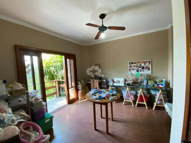 Casa / Sobrado para Venda em Porto Alegre/RS Tristeza 4 Quartos
