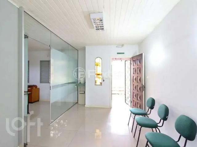 Casa / Sobrado para Venda em Porto Alegre/RS Tristeza 4 Quartos