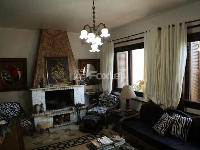 Casa / Sobrado para Venda em Porto Alegre/RS Tristeza 4 Quartos