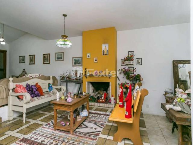 Casa / Sobrado para Venda em Porto Alegre/RS Tristeza 5 Quartos
