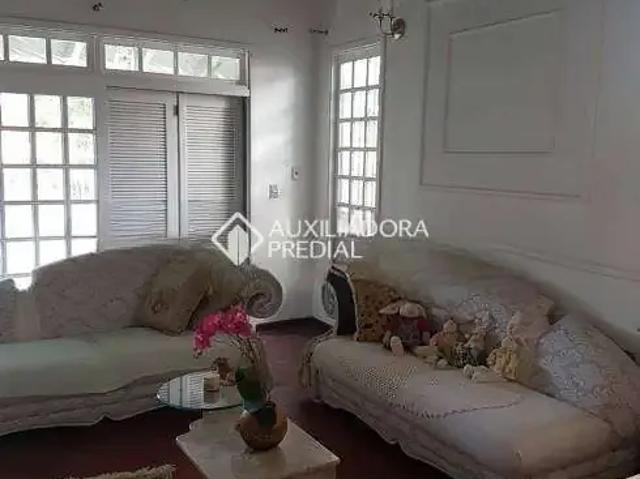 Casa / Sobrado para Venda em Porto Alegre/RS Tristeza 5 Quartos