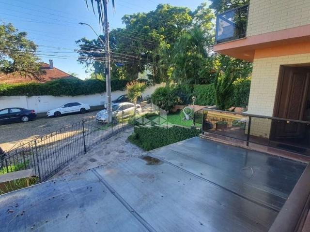 Casa / Sobrado para Venda em Porto Alegre/RS Tristeza 5 Quartos