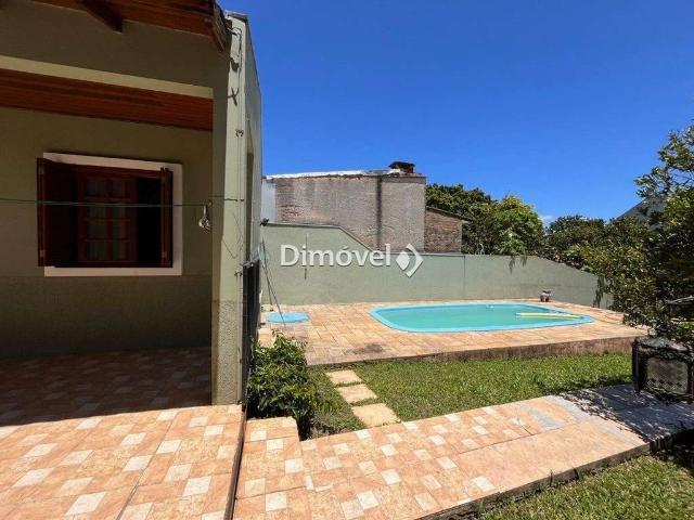 Casa / Sobrado para Venda em Porto Alegre/RS Tristeza 6 Quartos