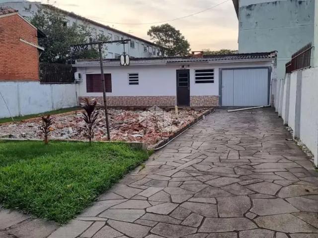 Casa / Sobrado para Venda em Porto Alegre/RS Tristeza 1 Quartos