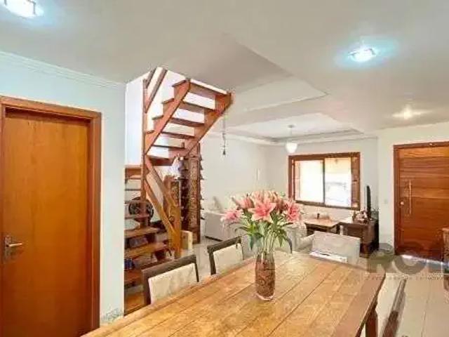 Casa / Sobrado para Venda em Porto Alegre/RS Tristeza 3 Quartos