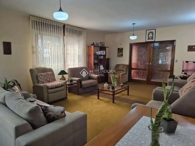 Casa / Sobrado para Venda em Porto Alegre/RS Tristeza 3 Quartos