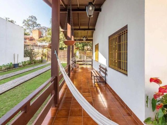 Casa / Sobrado para Venda em Porto Alegre/RS Tristeza 3 Quartos