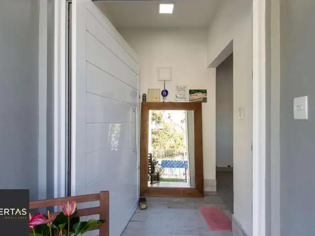 Casa / Sobrado para Venda em Porto Alegre/RS Tristeza 3 Quartos