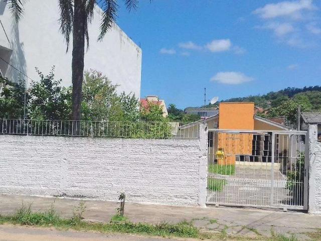 Casa / Sobrado para Venda em Porto Alegre/RS Tristeza 3 Quartos