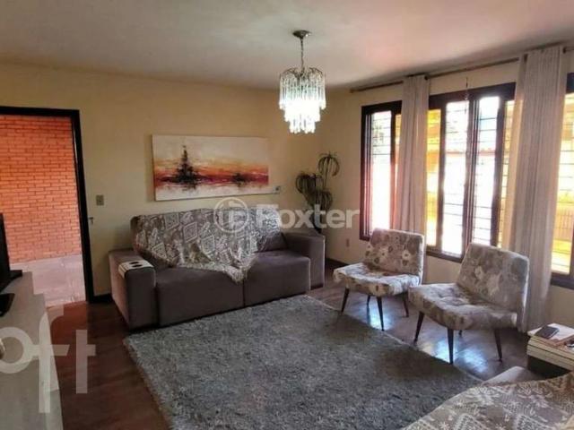 Casa / Sobrado para Venda em Porto Alegre/RS Tristeza 3 Quartos