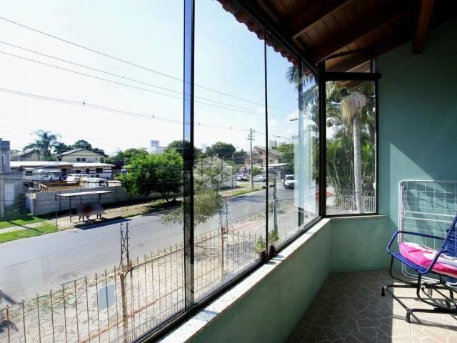 Casa / Sobrado para Venda em Porto Alegre/RS Tristeza 3 Quartos