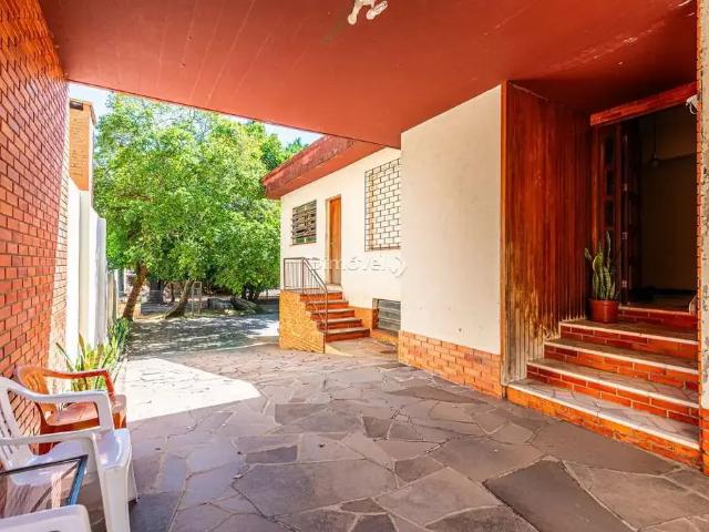 Casa / Sobrado para Venda em Porto Alegre/RS Tristeza 3 Quartos
