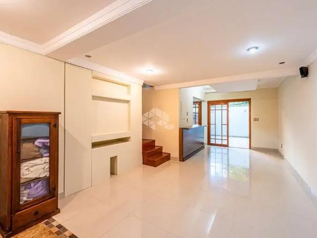 Casa / Sobrado para Venda em Porto Alegre/RS Tristeza 3 Quartos
