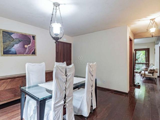 Casa / Sobrado para Venda em Porto Alegre/RS Tristeza 3 Quartos