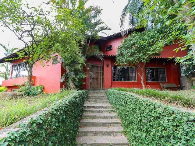 Casa / Sobrado para Venda em Porto Alegre/RS Tristeza 3 Quartos