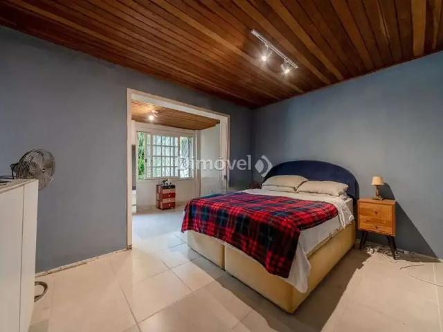 Casa / Sobrado para Venda em Porto Alegre/RS Tristeza 3 Quartos