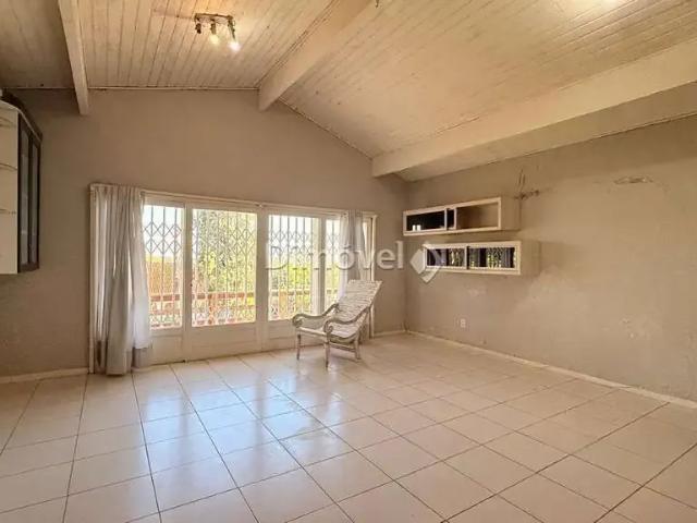 Casa / Sobrado para Venda em Porto Alegre/RS Tristeza 3 Quartos