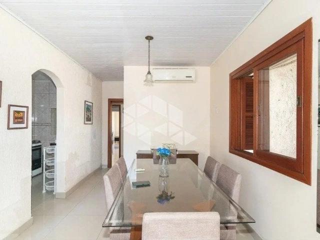 Casa / Sobrado para Venda em Porto Alegre/RS Tristeza 3 Quartos