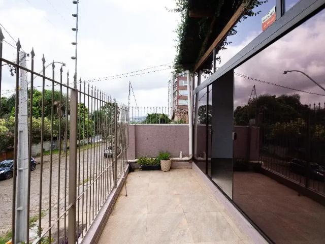 Casa / Sobrado para Venda em Porto Alegre/RS Tristeza 3 Quartos