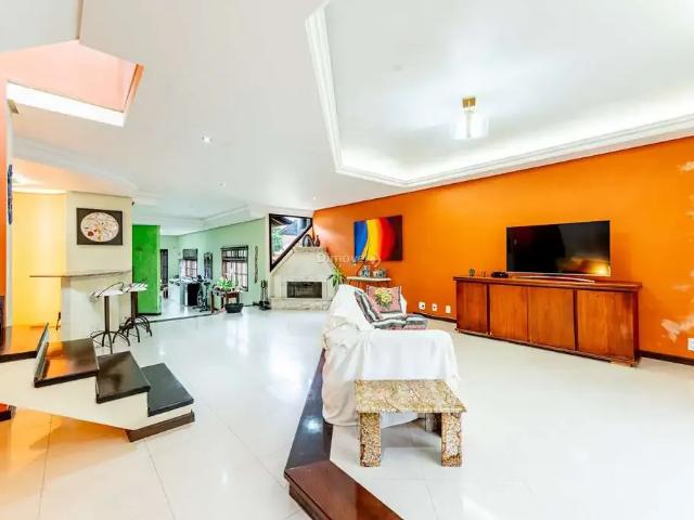Casa / Sobrado para Venda em Porto Alegre/RS Tristeza 3 Quartos