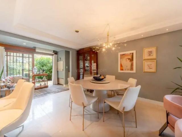 Casa / Sobrado para Venda em Porto Alegre/RS Tristeza 3 Quartos