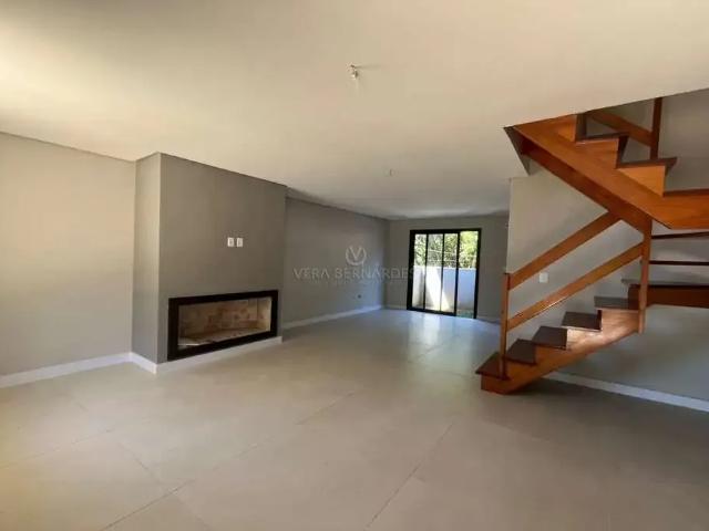 Casa / Sobrado para Venda em Porto Alegre/RS Tristeza 3 Quartos