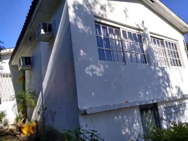 Casa / Sobrado para Venda em Porto Alegre/RS Tristeza 3 Quartos