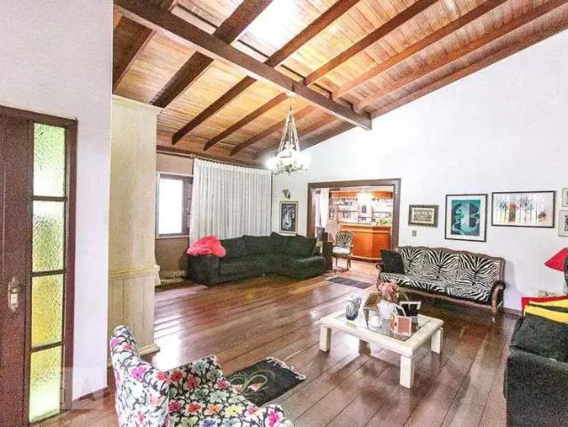 Casa / Sobrado para Venda em Porto Alegre/RS Tristeza 3 Quartos