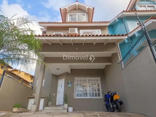 Casa / Sobrado para Venda em Porto Alegre/RS Tristeza 3 Quartos